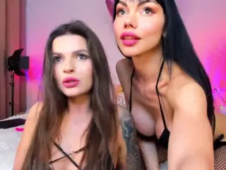 KiraBlackEyes's Live Sex Cam Show
