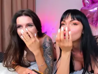 KiraBlackEyes's Live Sex Cam Show
