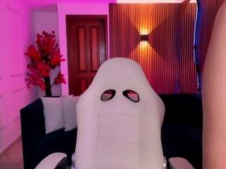 Kloee brown live cam preview
