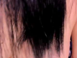 Kloee brown
