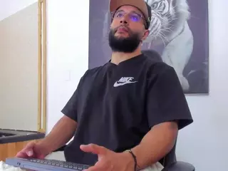 Luke-09's Live Sex Cam Show