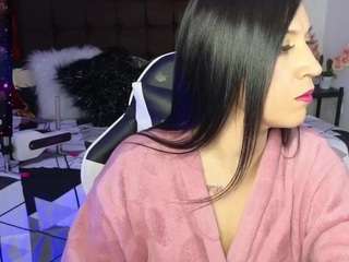 maju-evans Live Webcam on CamSoda