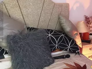 Maju-Evans's Live Sex Cam Show