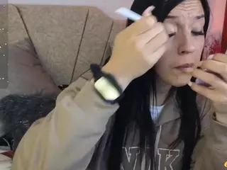 Maju-Evans's Live Sex Cam Show