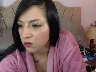 Maju-Evans's Live Sex Cam Show