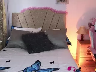 Maju-Evans's Live Sex Cam Show