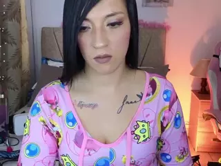 Maju-Evans's Live Sex Cam Show
