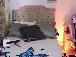 Maju-Evans's Live Sex Cam Show