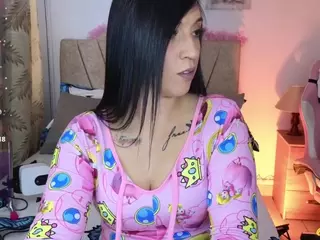 Maju-Evans's Live Sex Cam Show