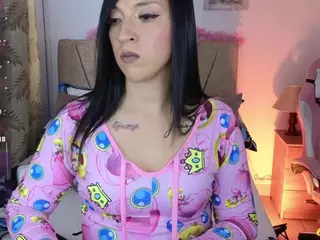 Maju-Evans's Live Sex Cam Show