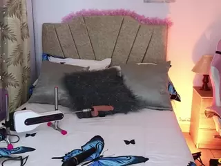 Maju-Evans's Live Sex Cam Show