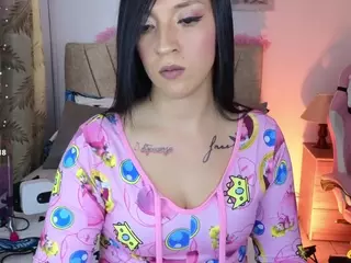 Maju-Evans's Live Sex Cam Show