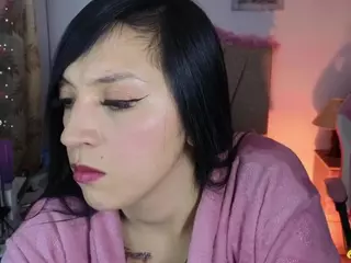 Maju-Evans's Live Sex Cam Show