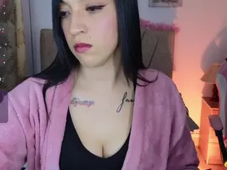 Maju-Evans's Live Sex Cam Show