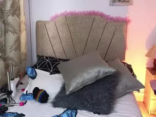 Maju-Evans's Live Sex Cam Show
