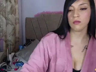 Maju-Evans's Live Sex Cam Show