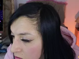 Maju-Evans's Live Sex Cam Show