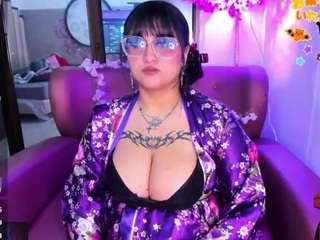 mitsu-kawii Live Webcam on CamSoda