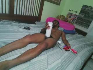 petetyn's CamSoda show and profile