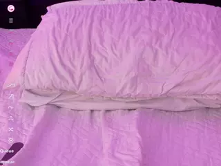 playfulcurvyy's Live Sex Cam Show
