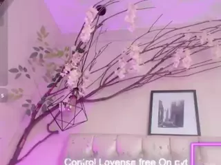 Samantha smiithh's Live Sex Cam Show