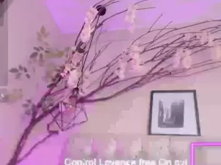 Samantha smiithh's Live Sex Cam Show