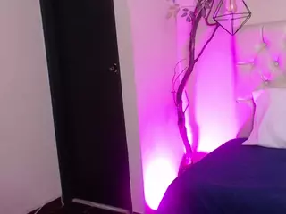 Samantha smiithh's Live Sex Cam Show