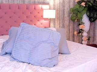 valerie-alonso's CamSoda show and profile