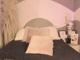 Zhally_Dee live webcam show