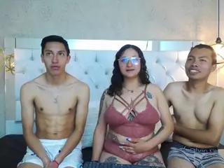 Sexysandhorny's Live Sex Cam Show