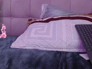 lola-star Live Webcam on CamSoda