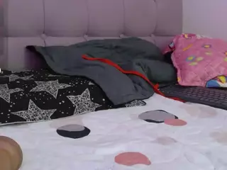 Lola's Live Sex Cam Show