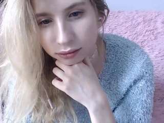 Discover solsun from CamSoda