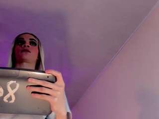 sophie-miaa webcam model