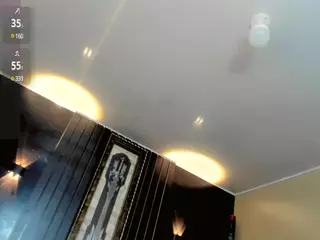 sophie-miaa's Live Sex Cam Show