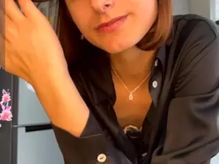 AinsleyBarritt's Live Sex Cam Show