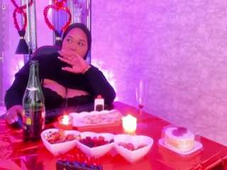 le modèle bbwhijab est en webcam porno dans un show sur le site camsoda, il possède les tags suivants: ahegao,naughty,anal,full nudity,jerk off instruction,massage,naked,nasty,natural,no drinking,fingers,no smoking,orgasm,pov,pussy,shaved pussy,squirter,twerk,wet,footjob