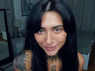 latina  hd  big tits...