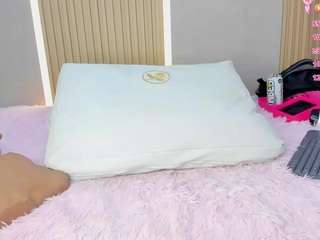stephany-summer - Live HD Webcam