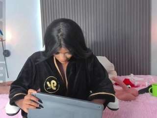 stephany-summer's CamSoda show and profile