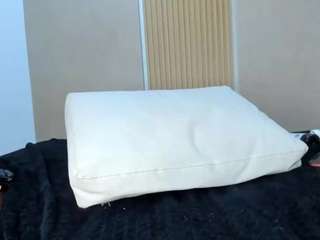 Stephany-Summer live webcam show