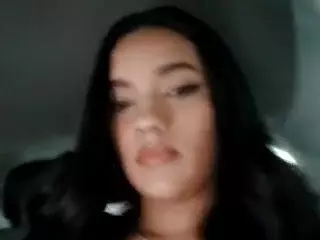 xvarelylegalx's Live Sex Cam Show