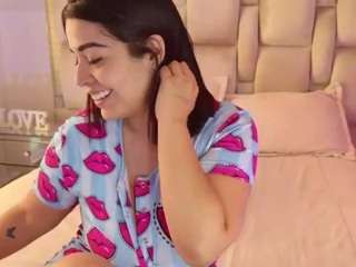 carolinafox Live Webcam on CamSoda