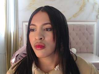clara-evans-s Live Webcam on CamSoda