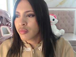 clara-evans-s Live Webcam on CamSoda