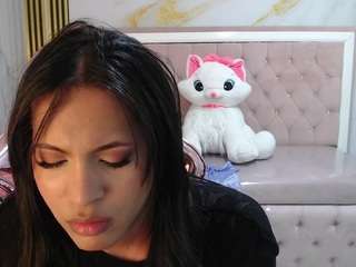 clara-evans-s Live Webcam on CamSoda
