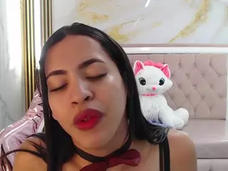 Clara-Evans-S's Live Sex Cam Show
