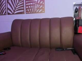 reginamills Live Webcam on CamSoda