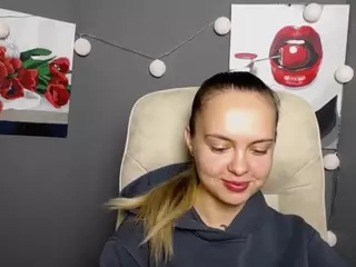 KhaleesiMoon's Live Sex Cam Show