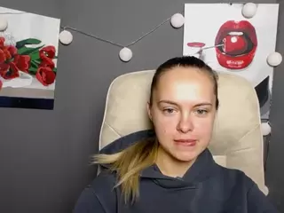 KhaleesiMoon's Live Sex Cam Show